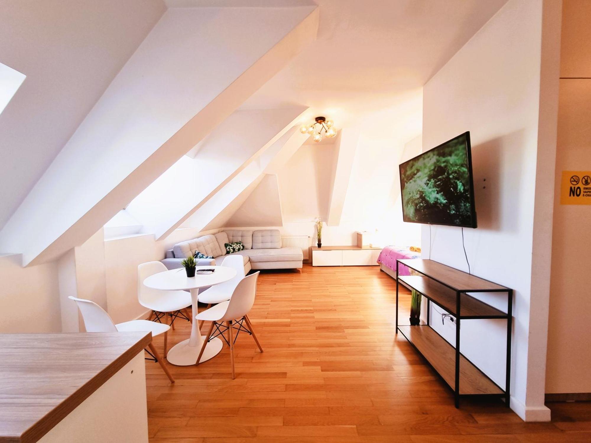 Bucharest Central E Apartment Ngoại thất bức ảnh